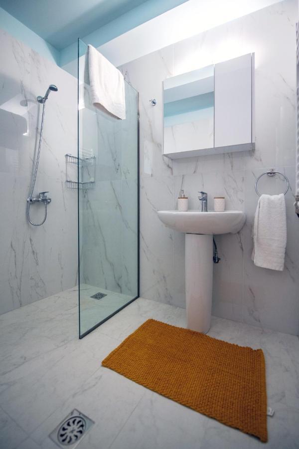 Eden Lily- Luxurious With Sea View Apartment